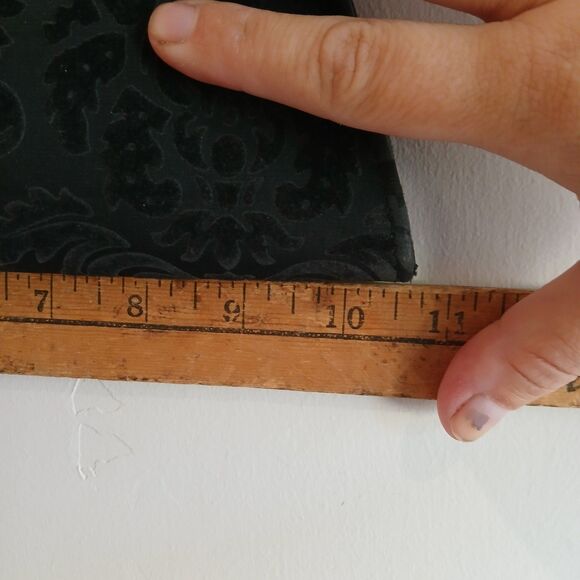 Lulu Guinness Silk Clutch Black Magnetic Closure Embellished 5"x10.5" Evening - Picture 6 of 7